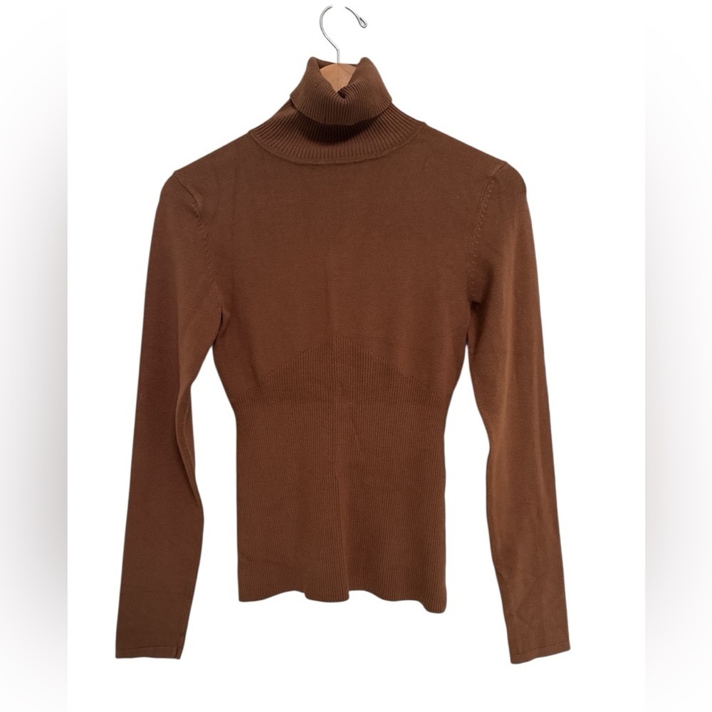 Mainbocher Ribbed Brown Turtleneck Sweater